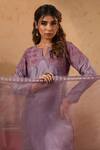 Anshu Wadhwa_Lilac Chanderi, Organza Embroidery, Lace Split V-neck Floral Kurta Set _Online_at_Aza_Fashions