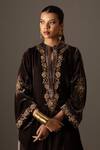 Buy_Bunka_Brown Velvet Embroidery Split V-neck, Mandarin Collar Ananya Kaftan Kurta 