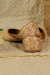 Buy_Kurrbat_Gold Ruhi Floral Hand Embroidered Jutti _Online_at_Aza_Fashions