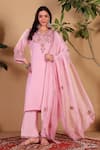 Buy_Sonali Methi_Pink Organza Embroidery, Metallic Thread, Zari V-neck Hand Kurta Pant Set _at_Aza_Fashions