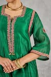 Shop Shivani Bhargava Green Chanderi Embroidery, Metallic Thread Split V-neck Hand Kurta Shop_Shivani Bhargava_Green Chanderi Embroidery, Metallic Thread Split V-neck Hand Kurta