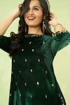 Buy_Samyukta Singhania_Green Velvet Sequins, Embroidery Round Neck Hand Kurta And Pant Set 
