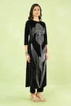 Samyukta Singhania_Black Velvet Embroidery, Metallic Thread Round Floral Hand Kurta And Pant Set 