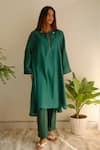 Juanita By Shubhda_Green Chanderi Zari Mandarin Collar, Split V-neck Kurta And Pant Set _Online