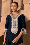 Shop_1999ad By Amita & Deepak_Blue Chanderi Embroidery, Zari V-neck Thread Kurta Set 