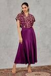 Shivani Bhargava_Purple Tissue, Chanderi V-neck Geometric Pattern Blouse _at_Aza_Fashions