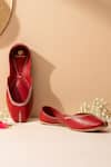 Buy_Loryphilory_Red Leaf Accent Handcrafted Jutti _at_Aza_Fashions