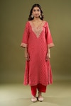 Buy_Sheetal Batra_Red Embroidery, Zari V-neck Gathered Kurta Set _Online_at_Aza_Fashions