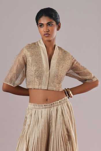 Buy_Urvashi Kaur_Silver Cotton, Silk V-neck Focal Panelled Cropped Blouse _at_Aza_Fashions