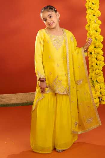Petite Pomme_Yellow Satin, Organza Embroidery Kurta Set _Online