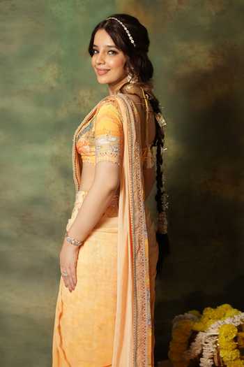 Buy_Archana Kochhar_Yellow Georgette Sequins, Beads, Pearls, Embroidered Pre-draped Saree Set _Online_at_Aza_Fashions