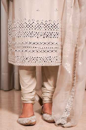Shop_Esha Koul_Grey Chanderi, Lycra, Organza Mirrors Scoop Neck Work Kurta Set _Online_at_Aza_Fashions