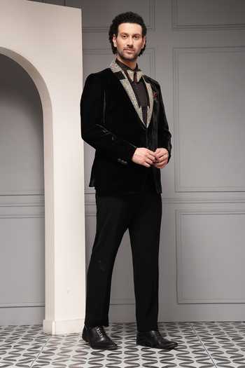 Buy_Soniya G_Black Velvet Sequins, Zari Velour Embellished Blazer Set 