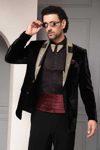 Soniya G_Black Velvet Sequins, Zari Velour Embellished Blazer Set _Online