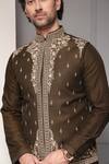 Buy_Soniya G_Gold Silk, Linen Zameen-e-noor Linen-silk Kurta With Nehru Jacket Set 