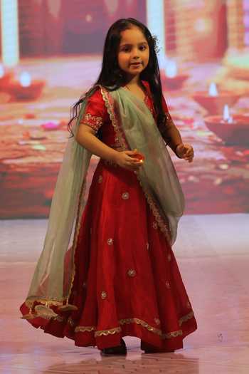 Yuvraani Jaipur_Red Silk, Net, Cotton Embroidery Cherry Lehenga Set _at_Aza_Fashions