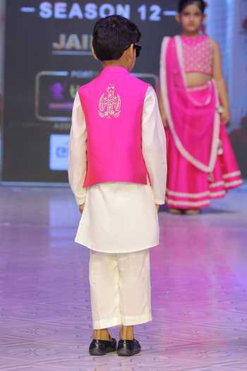 Shop_Yuvraani Jaipur_Fuchsia Silk, Cotton, Taffeta Embroidery Hand Bundi Kurta And Pant Set _at_Aza_Fashions