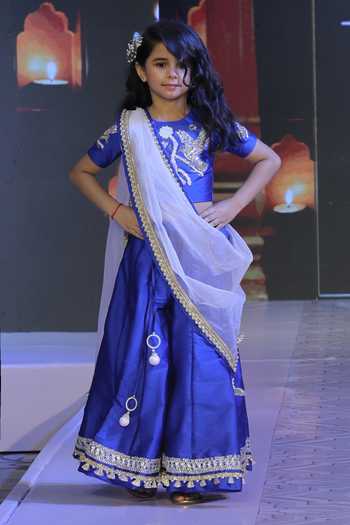 Buy_Yuvraani Jaipur_Gold Silk, Net, Cotton, Taffeta Embroidery, Lehenga Set With Blouse And Dupatta _at_Aza_Fashions