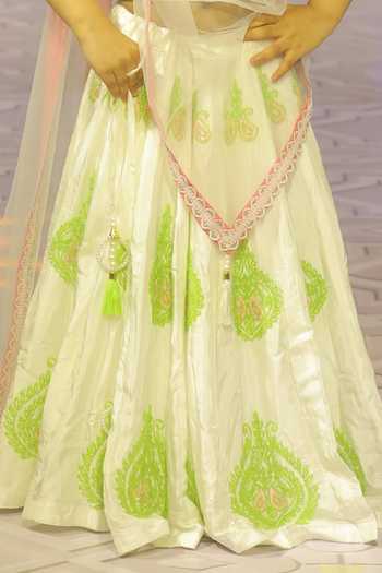 Yuvraani Jaipur_Green Cotton, Net Embroidery Hand Pure Spun Girls Lehenga Set With Dupatta _at_Aza_Fashions