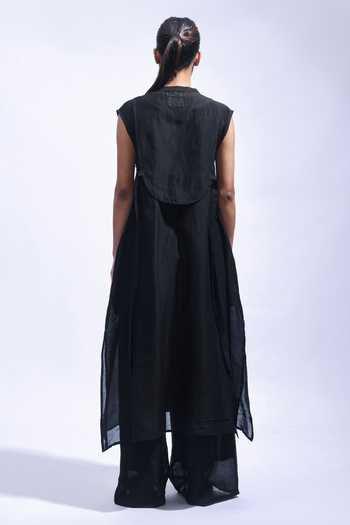 Shop_JAYATI GOENKA_Black Chanderi Silk Mandarin Collar Tunic Pant Set _at_Aza_Fashions