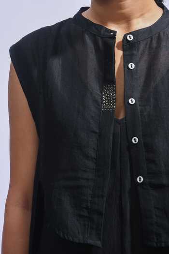 JAYATI GOENKA_Black Chanderi Silk Mandarin Collar Tunic Pant Set _at_Aza_Fashions