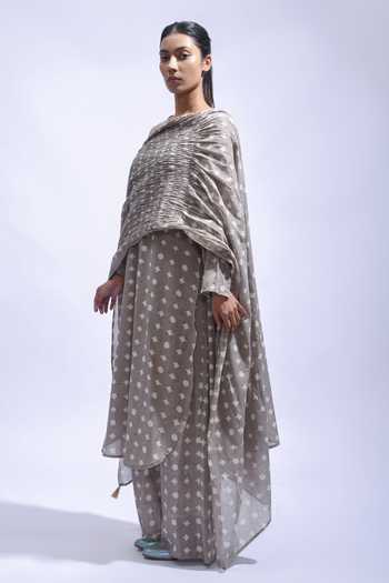 JAYATI GOENKA_Grey Cotton Smocking Round Neck Mud Block Printed Kurta Set _Online_at_Aza_Fashions