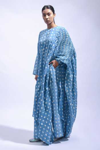 JAYATI GOENKA_Blue Cotton Round Neck Sky Mud Printed Premium Kurta Set _Online_at_Aza_Fashions