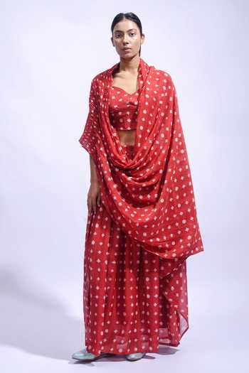 JAYATI GOENKA_Red Chanderi Silk Sweetheart Neck Printed Skirt Set _Online_at_Aza_Fashions