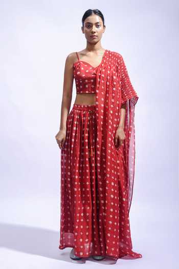 Buy_JAYATI GOENKA_Red Chanderi Silk Sweetheart Neck Printed Skirt Set _Online_at_Aza_Fashions