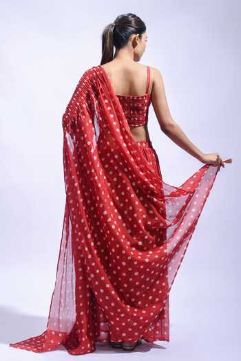 Shop_JAYATI GOENKA_Red Chanderi Silk Sweetheart Neck Printed Skirt Set _at_Aza_Fashions