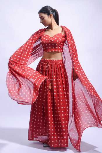 Buy_JAYATI GOENKA_Red Chanderi Silk Sweetheart Neck Printed Skirt Set _at_Aza_Fashions