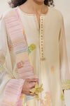Swatti Kapoor_White Chanderi Beads Round Neck Jinger Handwoven Kurta _at_Aza_Fashions