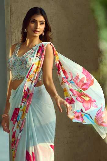 Shop_Samyukta Singhania_Blue Viscose, Silk Beads, Tassels Sweetheart Floral Pattern Pre-draped Saree Set _Online
