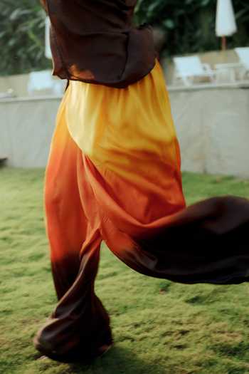 Ituvana_Multi Color Silk Collared Arka Sunset Ombre Shirt And Pant Set _at_Aza_Fashions