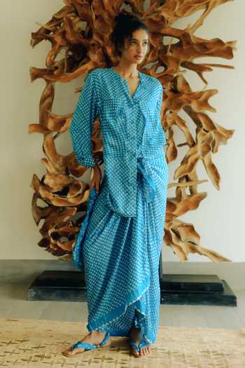 Buy_Ituvana_Blue Silk Applique Split V-neck Akasha Bandhani Sarong Gaaji Shirt Dress _at_Aza_Fashions