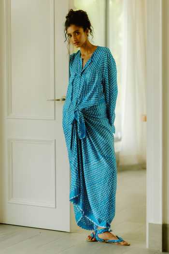 Ituvana_Blue Silk Applique Split V-neck Akasha Bandhani Sarong Gaaji Shirt Dress _at_Aza_Fashions