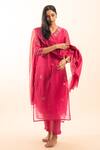 Buy_Tatwa_Pink Chanderi Embroidery V-neck Resham Kurta Set _Online_at_Aza_Fashions