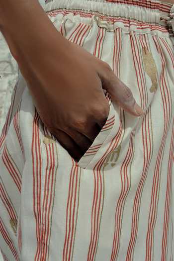 Ahmev_Ivory Cotton, Chanderi V-neck Than Stripe Pattern Bustier  _Online_at_Aza_Fashions