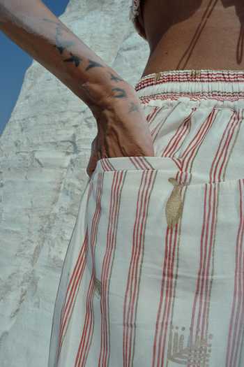 Buy_Ahmev_Ivory Cotton, Chanderi V-neck Than Stripe Pattern Bustier  _Online_at_Aza_Fashions