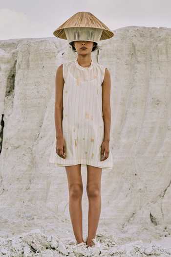 Buy_Ahmev_Ivory Cotton, Chanderi Boat Neck Eira Shift Dress _at_Aza_Fashions