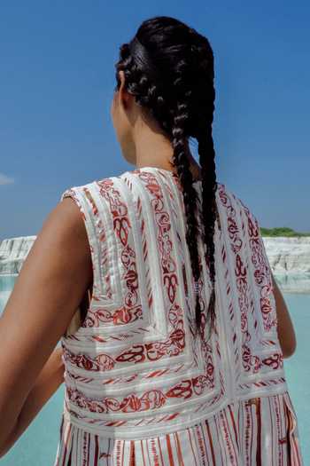 Ahmev_Ivory Cotton, Chanderi Embroidery, Beads, Tassels, Lace V-neck Kalaia Jacket _Online_at_Aza_Fashions