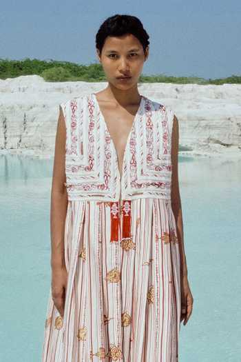 Buy_Ahmev_Ivory Cotton, Chanderi Embroidery, Beads, Tassels, Lace V-neck Kalaia Jacket _Online_at_Aza_Fashions