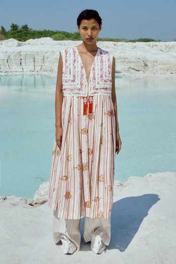 Buy_Ahmev_Ivory Cotton, Chanderi Embroidery, Beads, Tassels, Lace V-neck Kalaia Jacket _at_Aza_Fashions