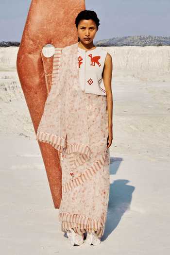 Buy_Ahmev_Ivory Cotton, Silk Organza Beads, Tassels, Lace Liz Floral Pattern Saree _at_Aza_Fashions