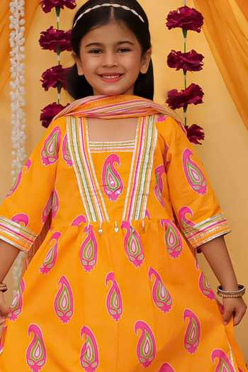 JILMIL DREAMWEAR_Yellow Cotton Printed Kurta Set _Online_at_Aza_Fashions