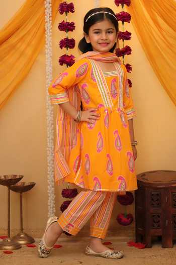Buy_JILMIL DREAMWEAR_Yellow Cotton Printed Kurta Set _Online_at_Aza_Fashions