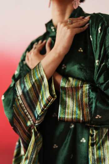 Shop_Rainas_Green Velvet Mandarin Collar Printed Kaftan Pant Set 