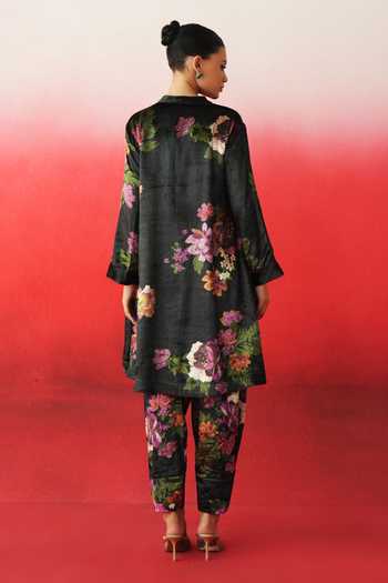 Shop_Rainas_Multi Color Velvet Mandarin Collar Floral Print Tunic And Pant Set _at_Aza_Fashions