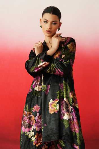 Rainas_Multi Color Velvet Mandarin Collar Floral Print Tunic And Pant Set _at_Aza_Fashions