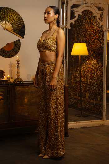 Shop_Vandana Sethi_Gold Net Sequins, Mirrors Sweetheart Chevron Work Sharara Blouse Dupatta Set _Online_at_Aza_Fashions